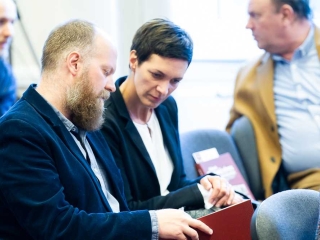 Könyvbemutató a könyvtárban - fotó: Ónodi Zoltán