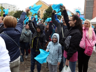 Ragyogj Kékben! - fotó: Sándor Judit