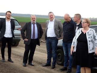 Nagyvenyimi fejlesztések - Településbejárás - fotó: Sándor Judit