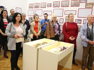 Kiállítás a múzeumban - A rács két oldalán - fotó: Sándor Judit