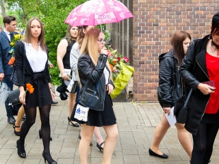 A Lorántffy iskola diákjainak ballagása a főtéren - fotó: Ónodi Zoltán