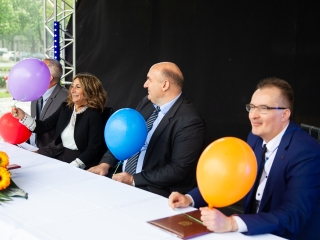 A Lorántffy iskola diákjainak ballagása a főtéren - fotó: Ónodi Zoltán