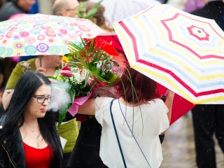A Lorántffy iskola diákjainak ballagása a főtéren - fotó: Ónodi Zoltán