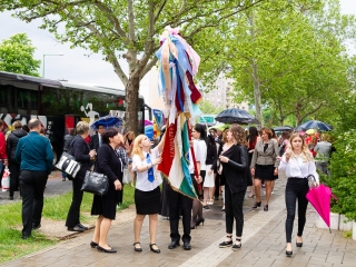 A Lorántffy iskola diákjainak ballagása a főtéren - fotó: Ónodi Zoltán
