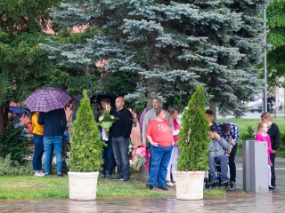 A Lorántffy iskola diákjainak ballagása a főtéren - fotó: Ónodi Zoltán