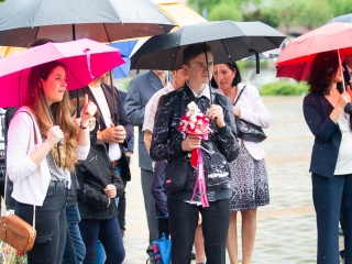 A Lorántffy iskola diákjainak ballagása a főtéren - fotó: Ónodi Zoltán
