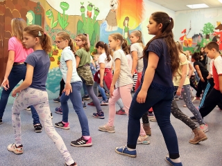 Arany iskola - Gyereknap - fotó: Sándor Judit