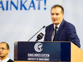 Diplomaátadó az egyetemen (2019) - fotó: Ónodi Zoltán