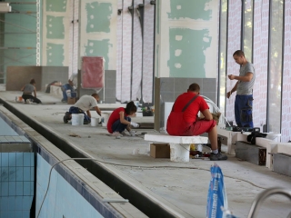 Uszodafelújítás - Képes beszámoló - fotó: Sándor Judit