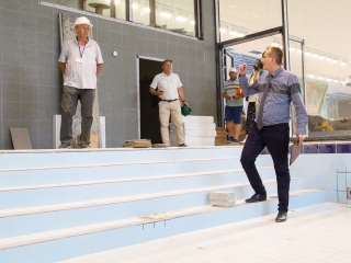 Uszodafelújítás - Polgármesteri bejárás - fotó: Ónodi Zoltán