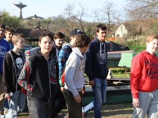 Szemétszedés a Duna-parton - fotó: Sándor Judit