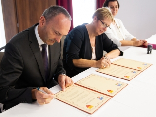 Altomünsteri vendégek Nagyvenyimen - fotó: Ónodi Zoltán