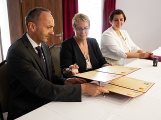 Altomünsteri vendégek Nagyvenyimen - fotó: Ónodi Zoltán