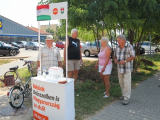 Vízosztás a városban - fotó: Ónodi Zoltán