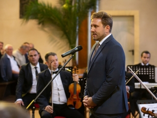 Mága Zoltán koncertje a templomban - fotó: Ónodi Zoltán