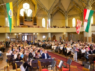 Mága Zoltán koncertje a templomban - fotó: Ónodi Zoltán