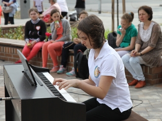 Háromszáz tehetség - fotó: Sándor Judit