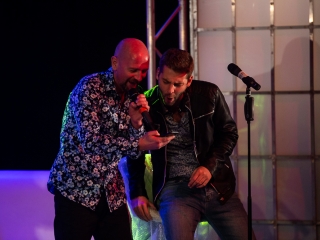 Tied a világ - Premier a Bartókban - fotó: Ónodi Zoltán