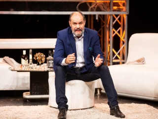 Tied a világ - Premier a Bartókban - fotó: Ónodi Zoltán