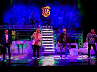 Tied a világ - Premier a Bartókban - fotó: Ónodi Zoltán