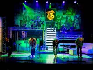 Tied a világ - Premier a Bartókban - fotó: Ónodi Zoltán