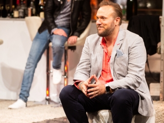 Tied a világ - Premier a Bartókban - fotó: Ónodi Zoltán