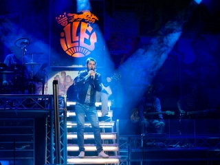 Tied a világ - Premier a Bartókban - fotó: Ónodi Zoltán