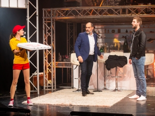 Tied a világ - Premier a Bartókban - fotó: Ónodi Zoltán