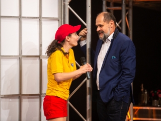 Tied a világ - Premier a Bartókban - fotó: Ónodi Zoltán