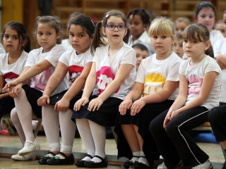 Elsősavató az Arany iskolában (2019) - fotó: Sándor Judit