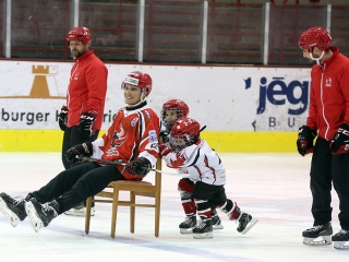 Nyílt nap az Acélbikáknál - fotó: Sándor Judit
