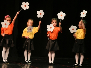 A Dunaújvárosi Óvoda Gálaestje - fotó: Sándor Judit