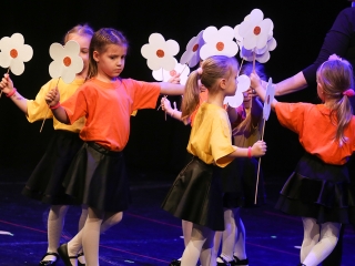 A Dunaújvárosi Óvoda Gálaestje - fotó: Sándor Judit