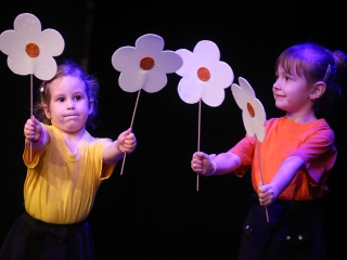 A Dunaújvárosi Óvoda Gálaestje - fotó: Sándor Judit