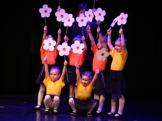 A Dunaújvárosi Óvoda Gálaestje - fotó: Sándor Judit