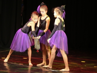 A Dunaújvárosi Óvoda Gálaestje - fotó: Sándor Judit