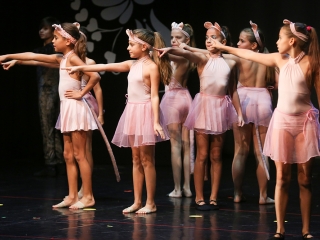 A Dunaújvárosi Óvoda Gálaestje - fotó: Sándor Judit