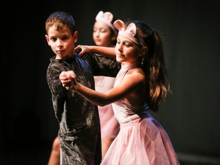 A Dunaújvárosi Óvoda Gálaestje - fotó: Sándor Judit