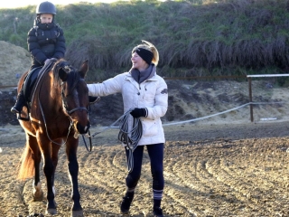 Nyitott karácsonyi lovasnap - fotó: 