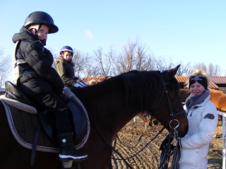 Nyitott karácsonyi lovasnap - fotó: 