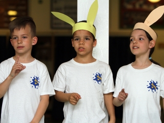 Rajzkiállítás az Arany Iskolában - fotó: Sándor Judit