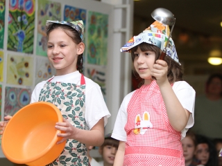 Rajzkiállítás az Arany Iskolában - fotó: Sándor Judit