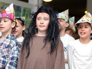 Rajzkiállítás az Arany Iskolában - fotó: Sándor Judit