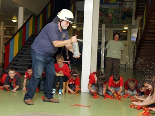 Rajzkiállítás az Arany Iskolában - fotó: Sándor Judit