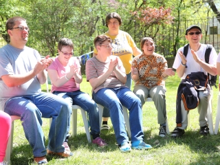 Adomány a Jószolgálati Otthonnak - fotó: Ónodi Zoltán