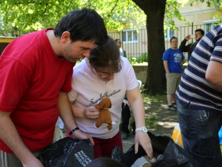 Adomány a Jószolgálati Otthonnak - fotó: Ónodi Zoltán