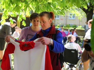 Adomány a Jószolgálati Otthonnak - fotó: Ónodi Zoltán