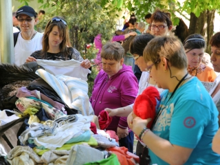 Adomány a Jószolgálati Otthonnak - fotó: Ónodi Zoltán