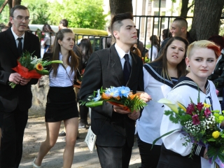 Ballagás: Kereskedelmi iskola - fotó: Ónodi Zoltán