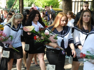 Ballagás: Kereskedelmi iskola - fotó: Ónodi Zoltán